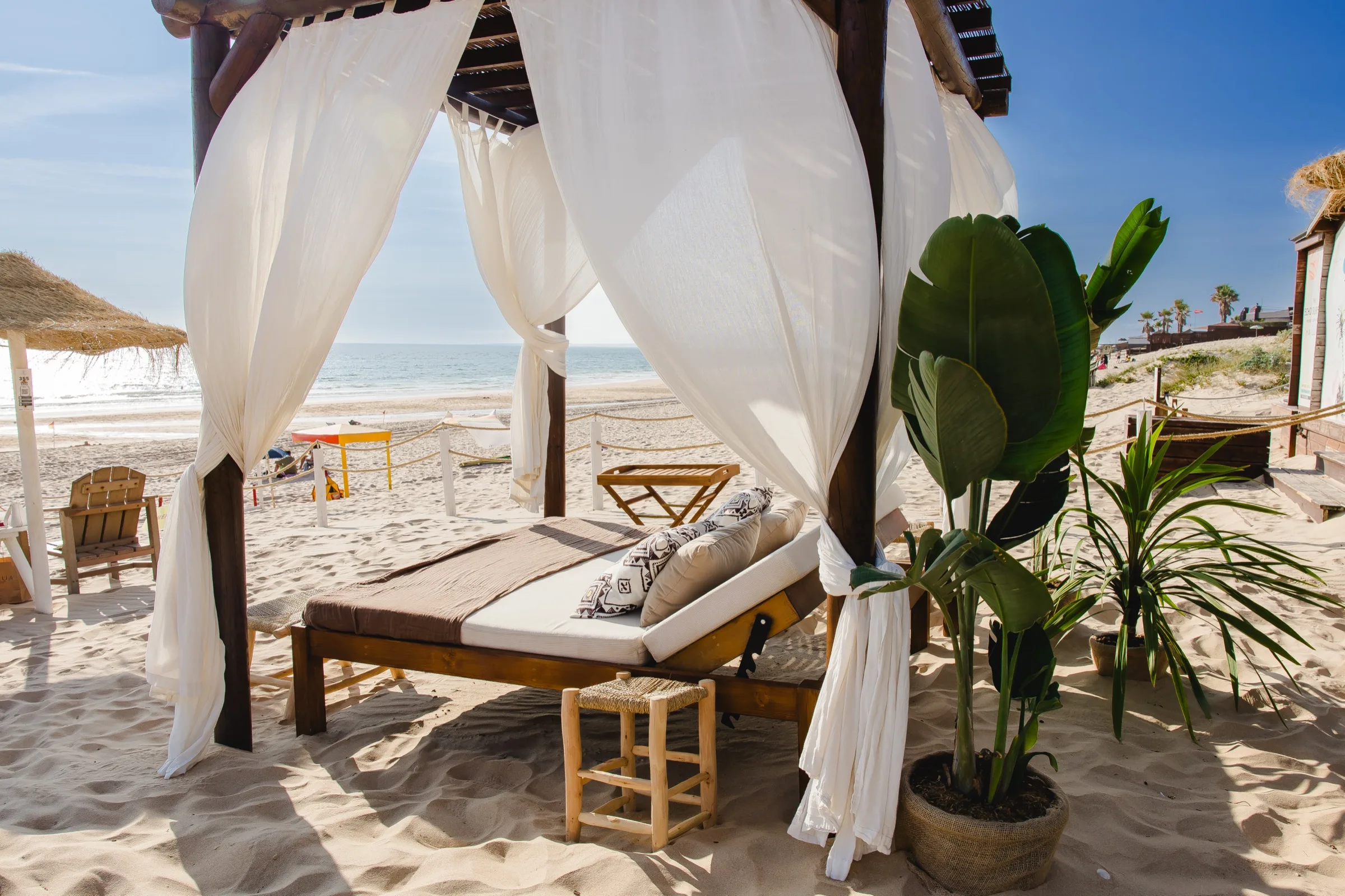 Camas Dossel na Praia