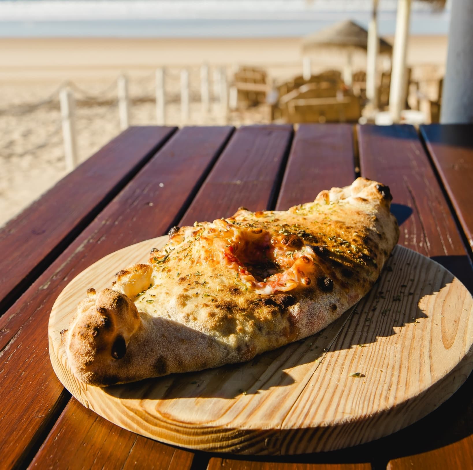 PIZZA CALZONE MOMONA